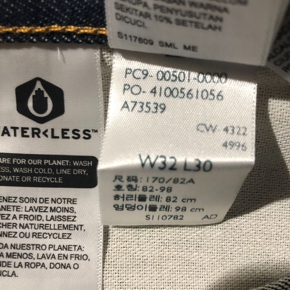 NEW Levi's 501 Original Shrink to Fit Jeans Blue Button Fly Straight Mens 32x30 - Picture 10 of 10